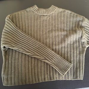 American eagle XS green sweater ￼